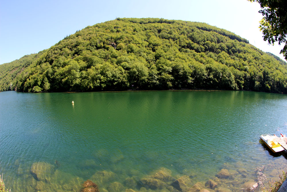 tarn