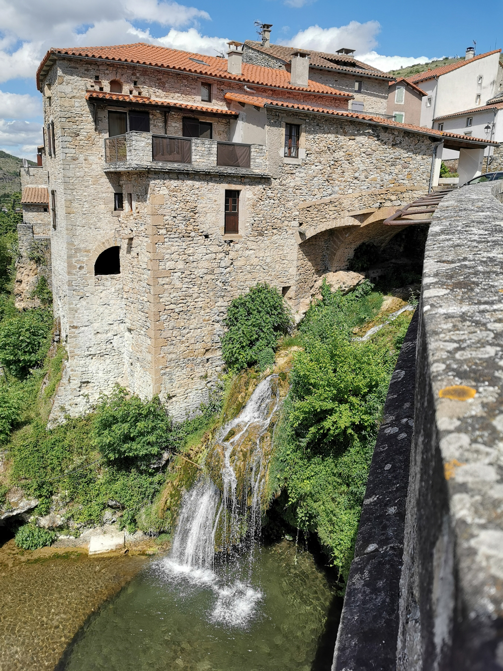 cascade village vuehaute