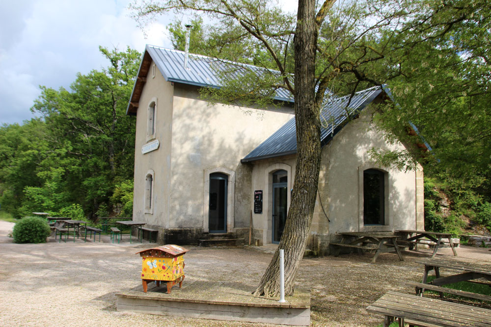 gare bastide