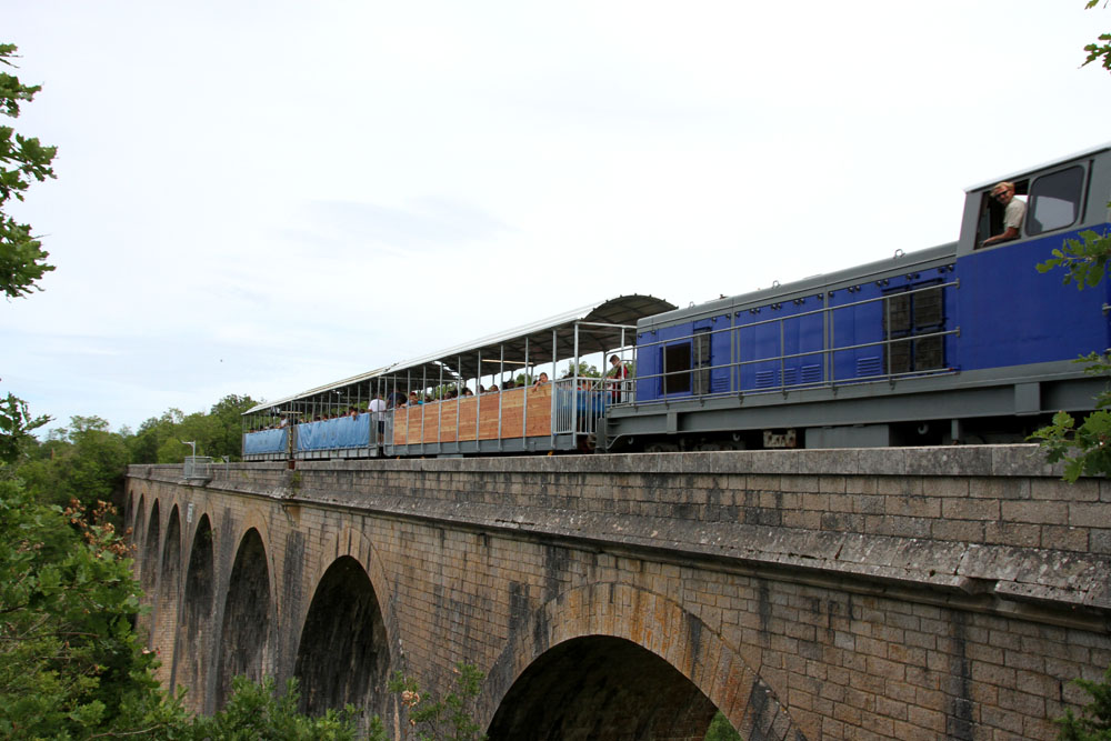 train touristique retour