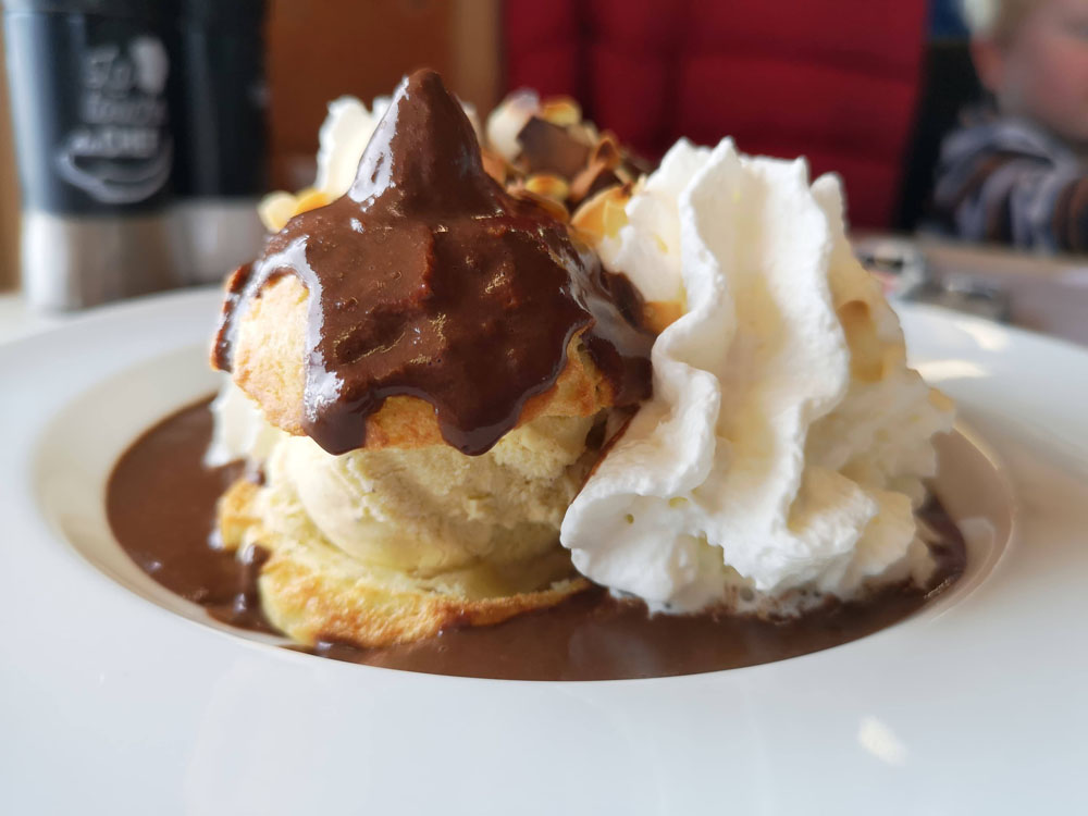 profiteroles
